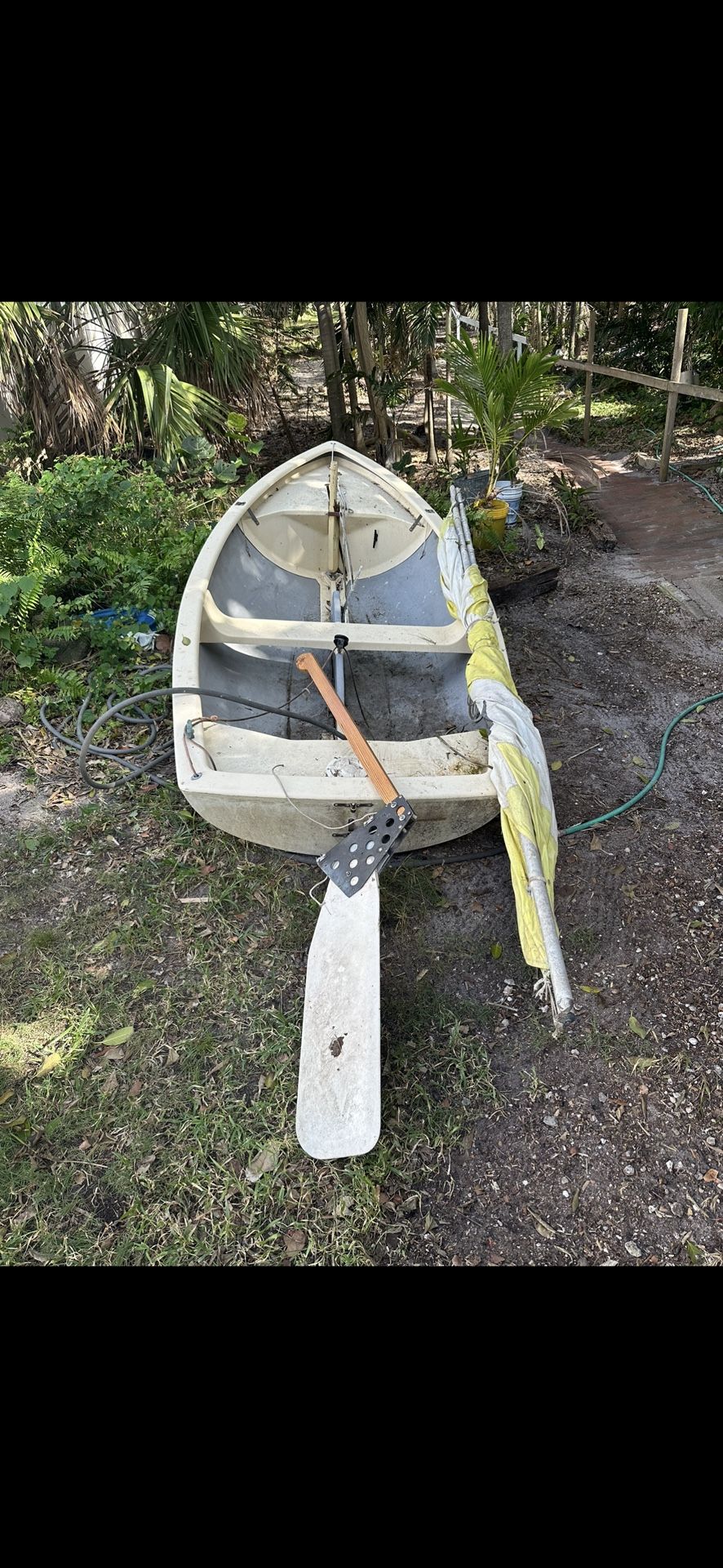 15’ Vanguard Sailboat