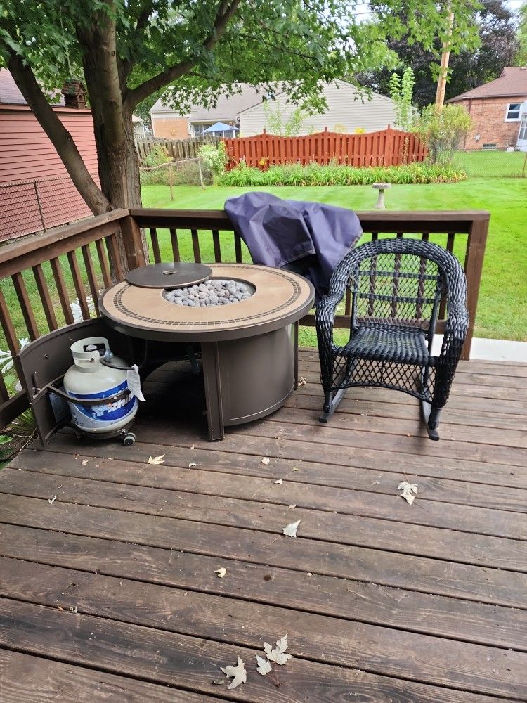 Ceramic Table Top Firepit Table And 4 Wicker Rocking Chairs 