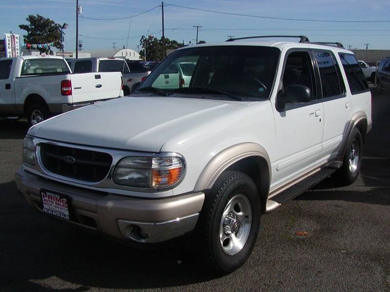 2000 Ford Explorer