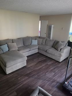 U shape sectional