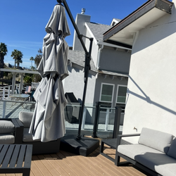 Umbrella + 400 LB Rolling base