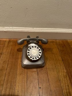 Retro Phone Prop