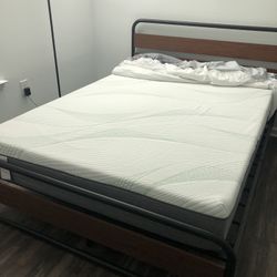 Memory Foam Queen Size Mattress