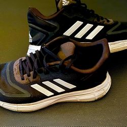 Adidas Running Shoes Size 8.5 ✔️