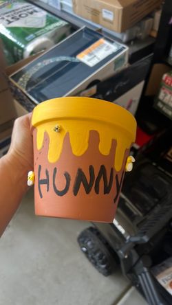Winnie the Pooh party decorations