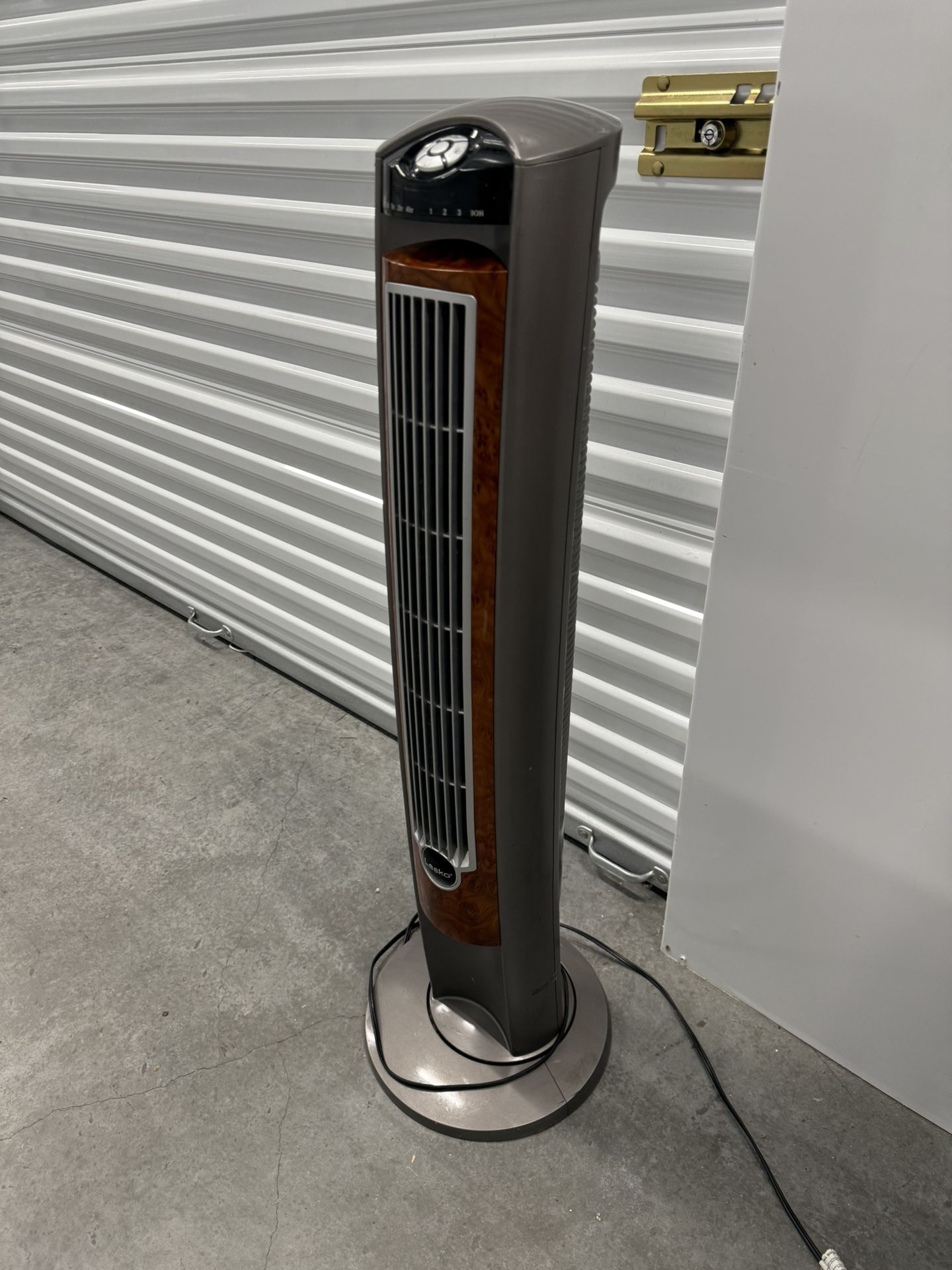 Lasko Tower Fan Fresh Air Ionizer Oscillating Air Cooler Fan 42in NO REMOTE