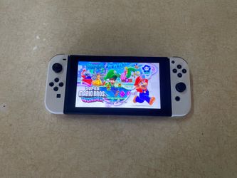 NINTENDO SWITCH with 7000 GAMES INSTALLED