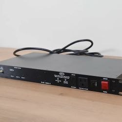 Furman PS-8R 8-outlet Power Conditioner & Sequencer