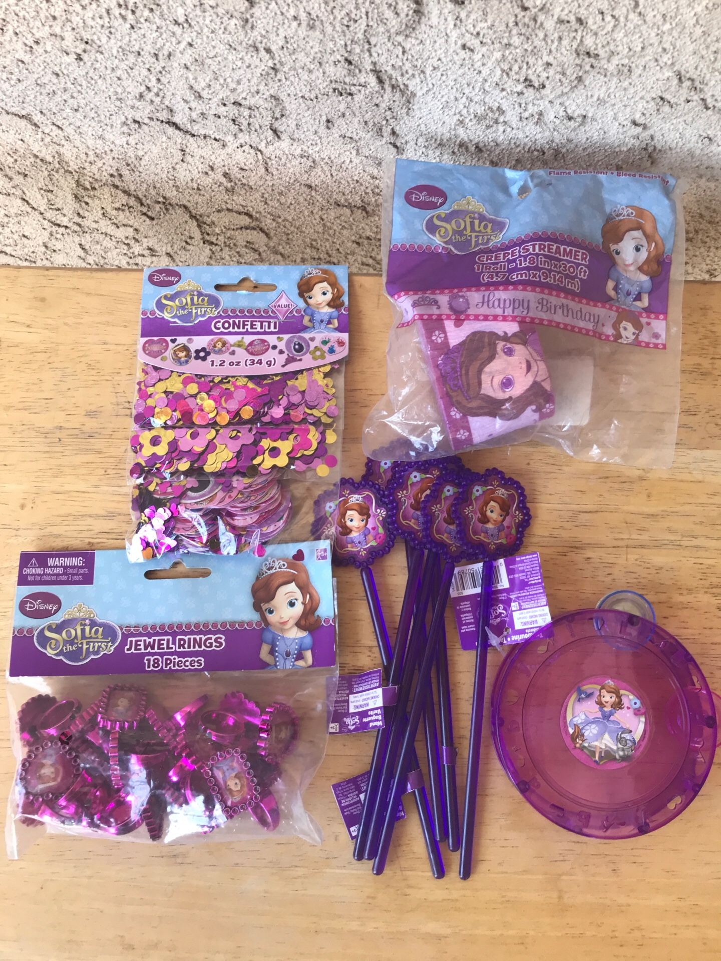 DISNEY SOFIA THE FIRST BIRTHDAY PARTY DECORATIONS AND PARTY FAVORS