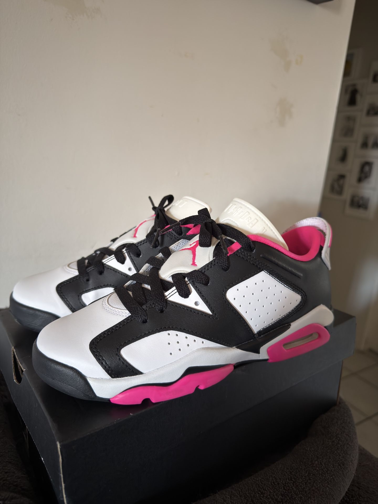 Jordan 6s Size 5 Youth