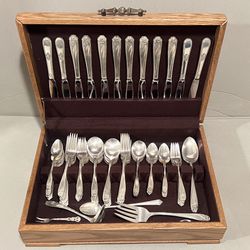 Silverware set 1847 bros is 