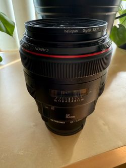 Canon EF 85mm f/1.2L II USM