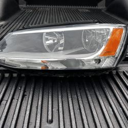 Volkswagen Jetta Left Driver Side Headlight Luz Izquierda Chofer 2011 2012 2013 2014 2015 2016