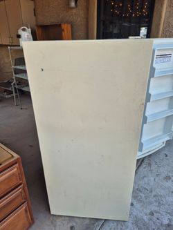 Deep freezer