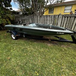 17 Ft Triton Bass Boat For Sale (READ DESCRIPTION)