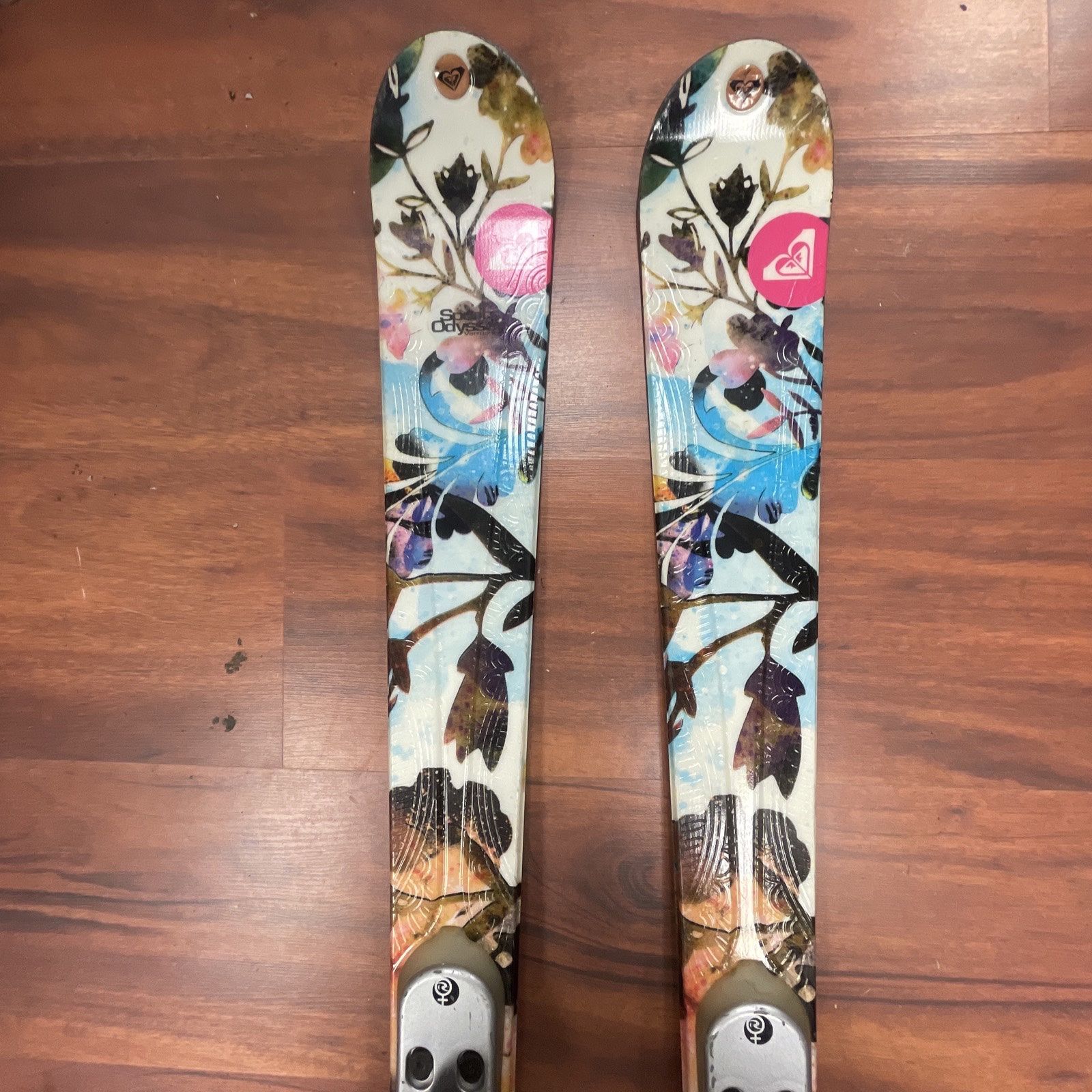 roxy flower snowboard Women's Breeze 2024 Ski Pro AZ The insulation comes in the form of Roxy Warmflight Eco Roxy 146cm Girls skis with