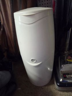 Free Diaper Genie and Refill Cartridges