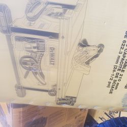 Dewalt 8-1/4 Table Saw  Whith Folding Stand 