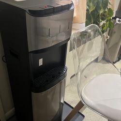 water dispenser 