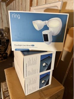 Ring Flood Light Cam Wired Pro- White
