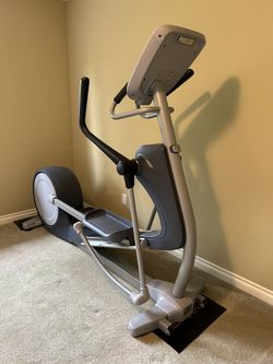 Precor EFX 700 Elliptical Machine with warranty
