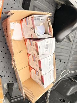 NEW Sylvania EverydayLED Light Bulbs Lot