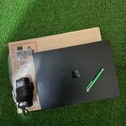 Microsoft Laptop 