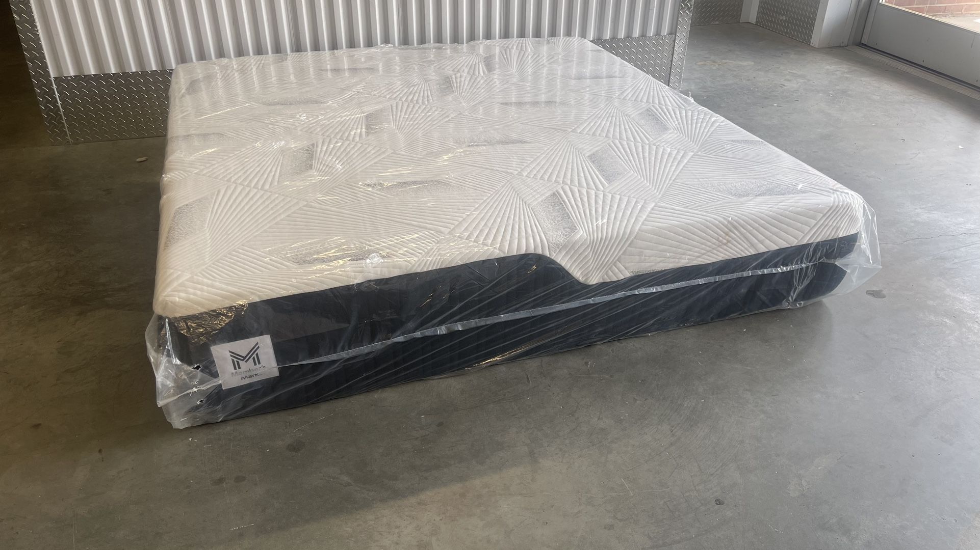 Members Mark King Size Mattress