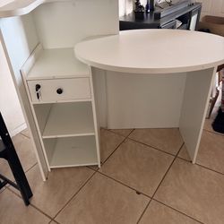 Reception desk