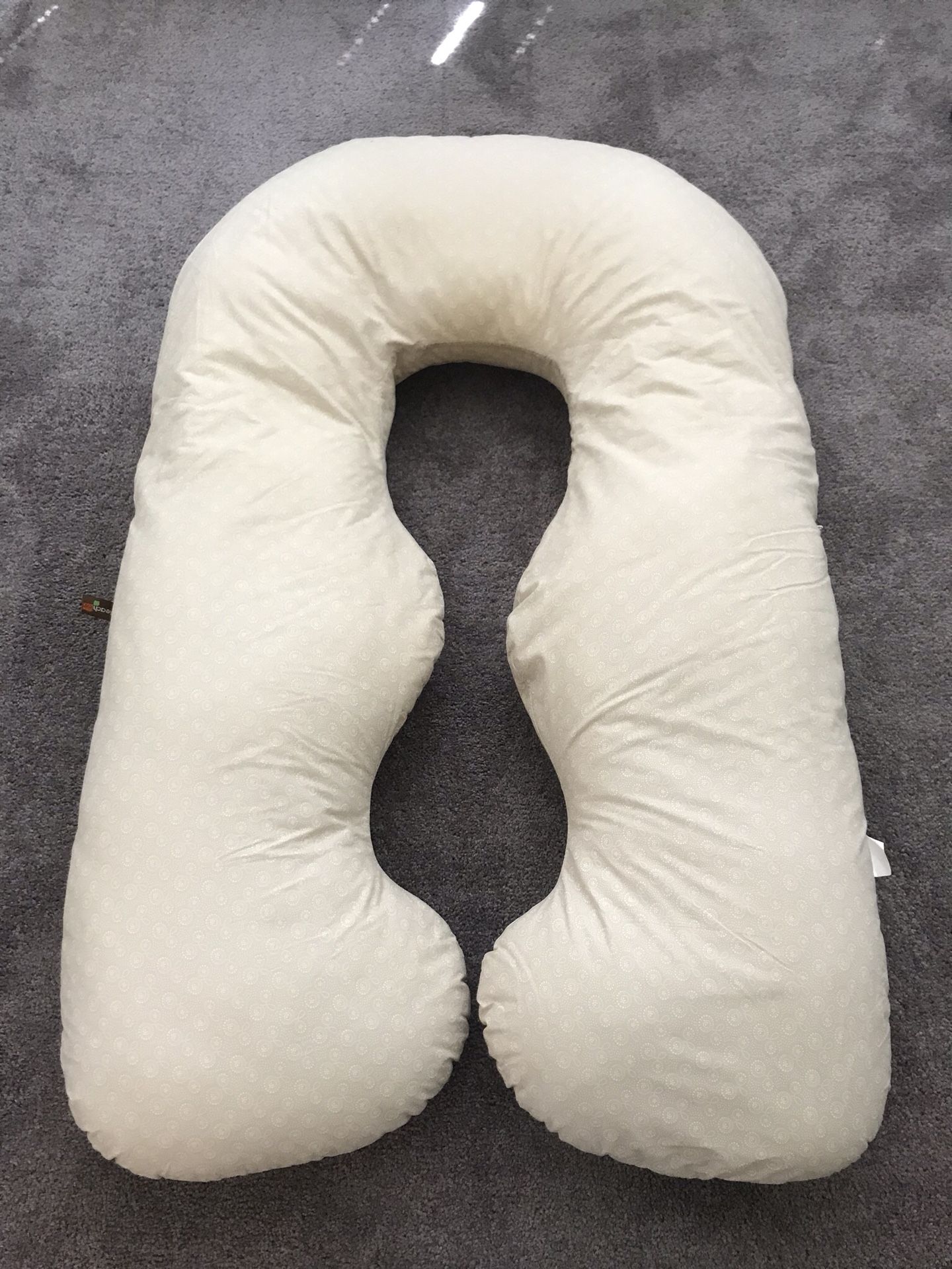 LeachCo - Back & Belly Chic Contour Pregnancy Pillow