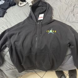 Large Nike hoodie