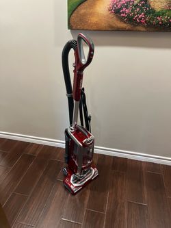 Shark Rotator Powered Lift-Away Upright Vacuum with Detachable Pod and LED Lights