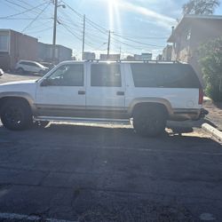 1999 GMC SUBURBAN