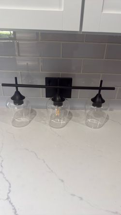 Vanity light