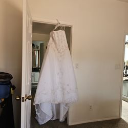  Wedding  Dress 