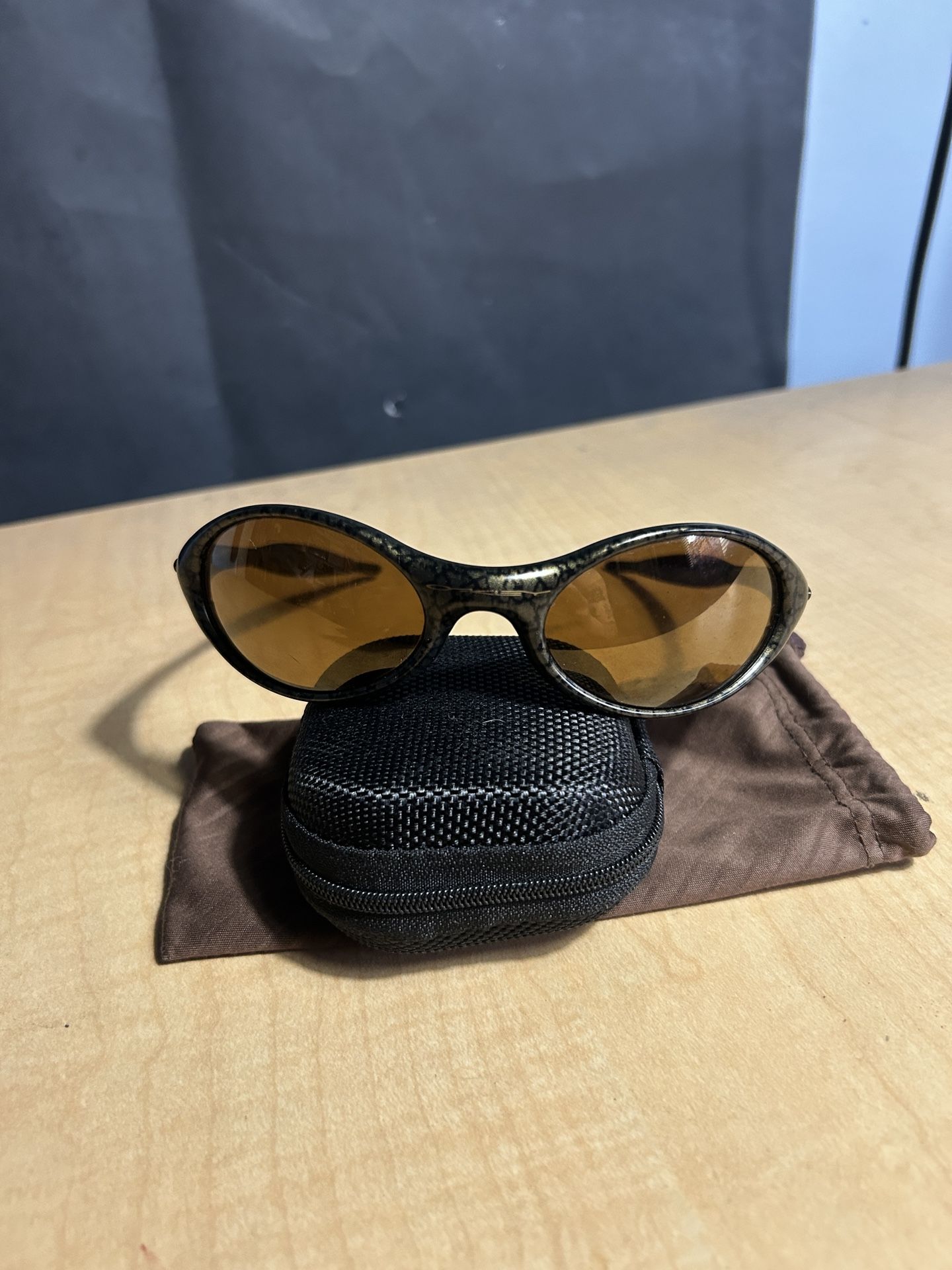 VTG 90s Oakley Eye Jacket Gold X Iridium Color Fuel Cell Sunglasses