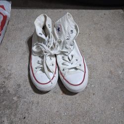Converse  Men 3 Women's 5