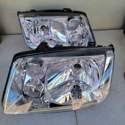 99-05 Volkswagen Jetta MKIV Headlights Luces Calaveras Micas Faros Focos Faroles Headlamps 