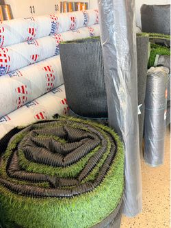 Turf grass brand new roll of 15x30 $630 artificial turf