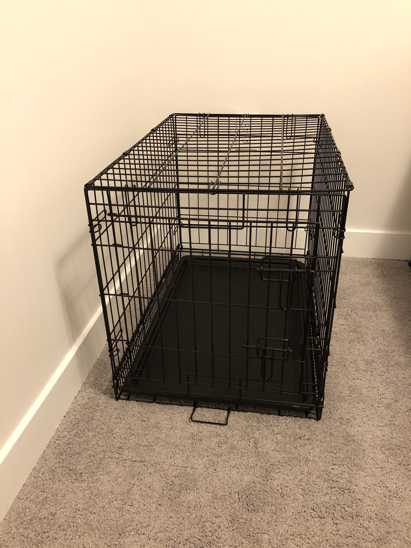 Amazon Basics 30” Wire Dog Crate