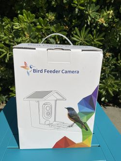 Smart Bird Feeder with Camera, Solar Powered Panel