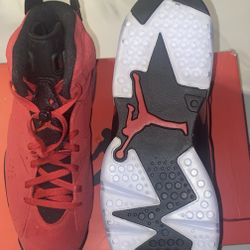 AIR JORDAN 6 RETRO