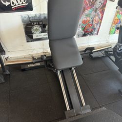 Titan Fitness Hack Squat Leg Press 
