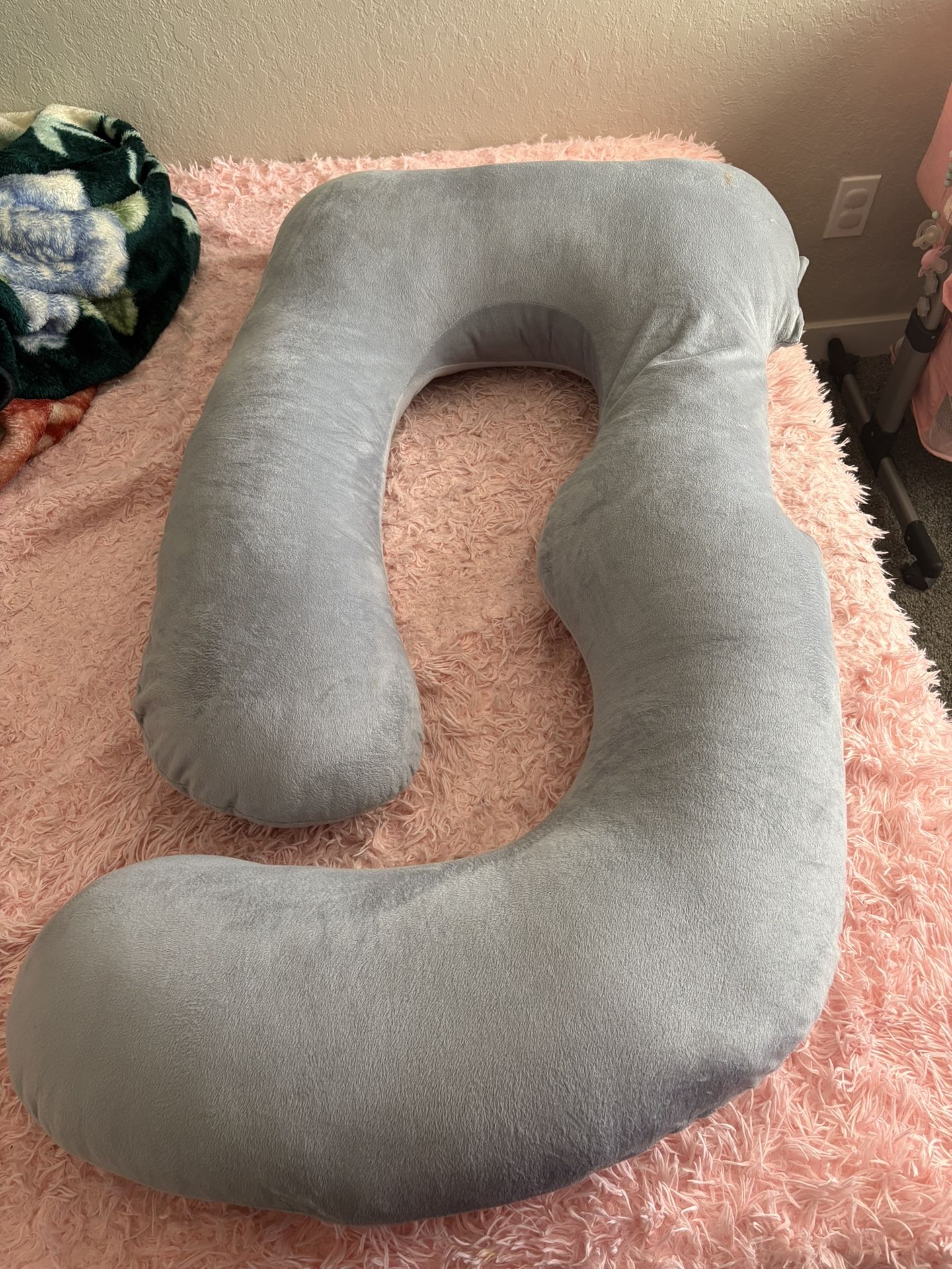 Pregnancy Pillow