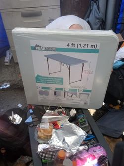 4ft Folding Table