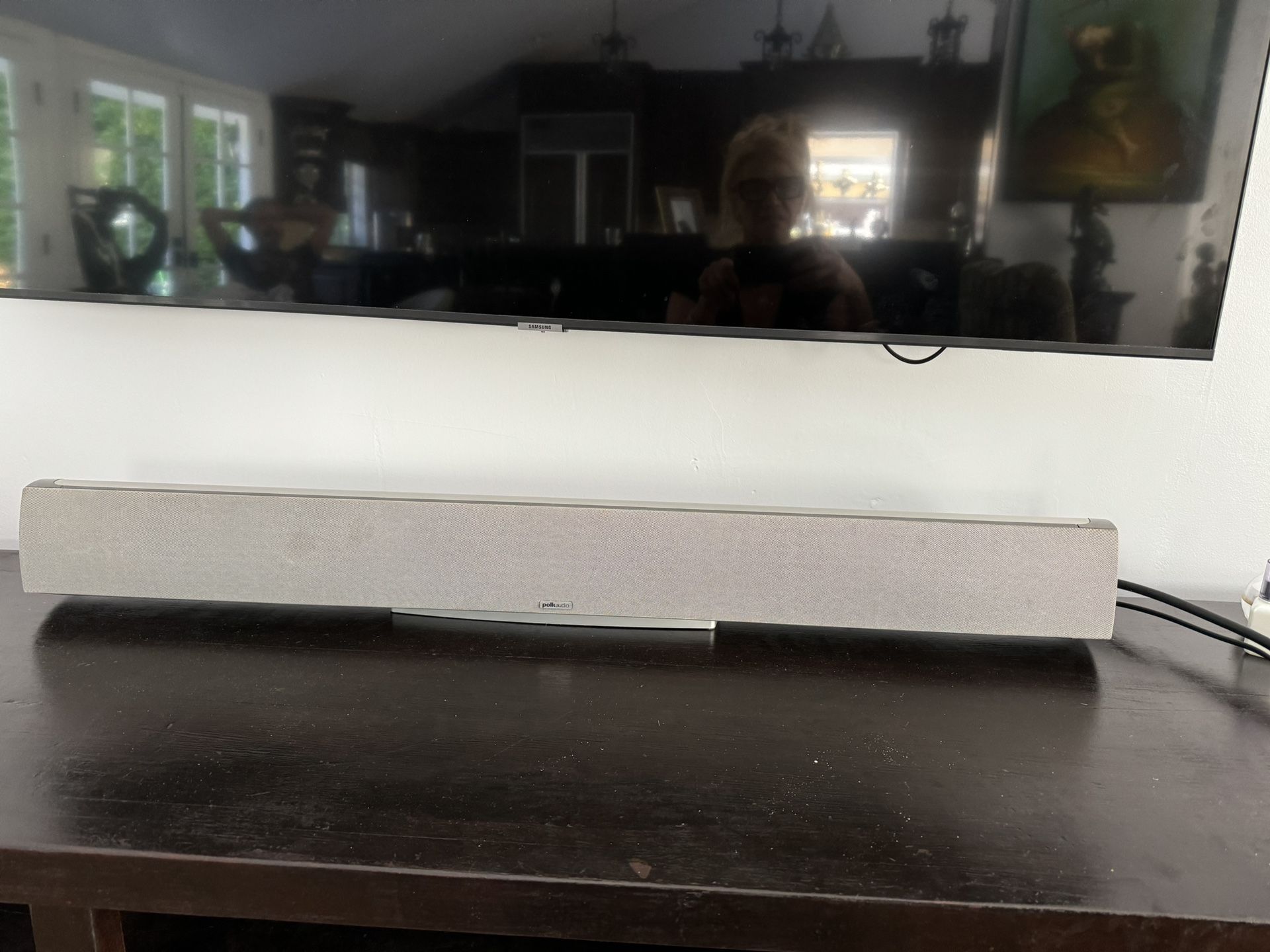Polk Audio Surround Sound Bar In Silver Include Base