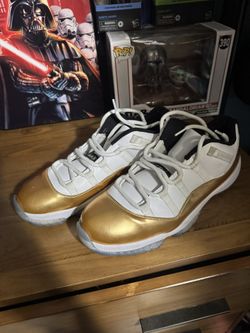 Air Jordan 11 Retro Low ‘Closing Ceremony