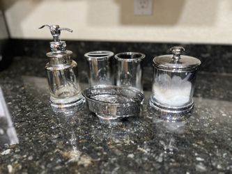 5 Piece Chrome Bathroom Accessory Set