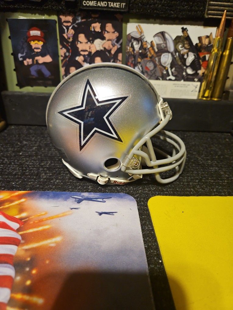 Dallas Cowboys Mini Helmets