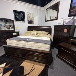 4 Pc King Bedroom Set 